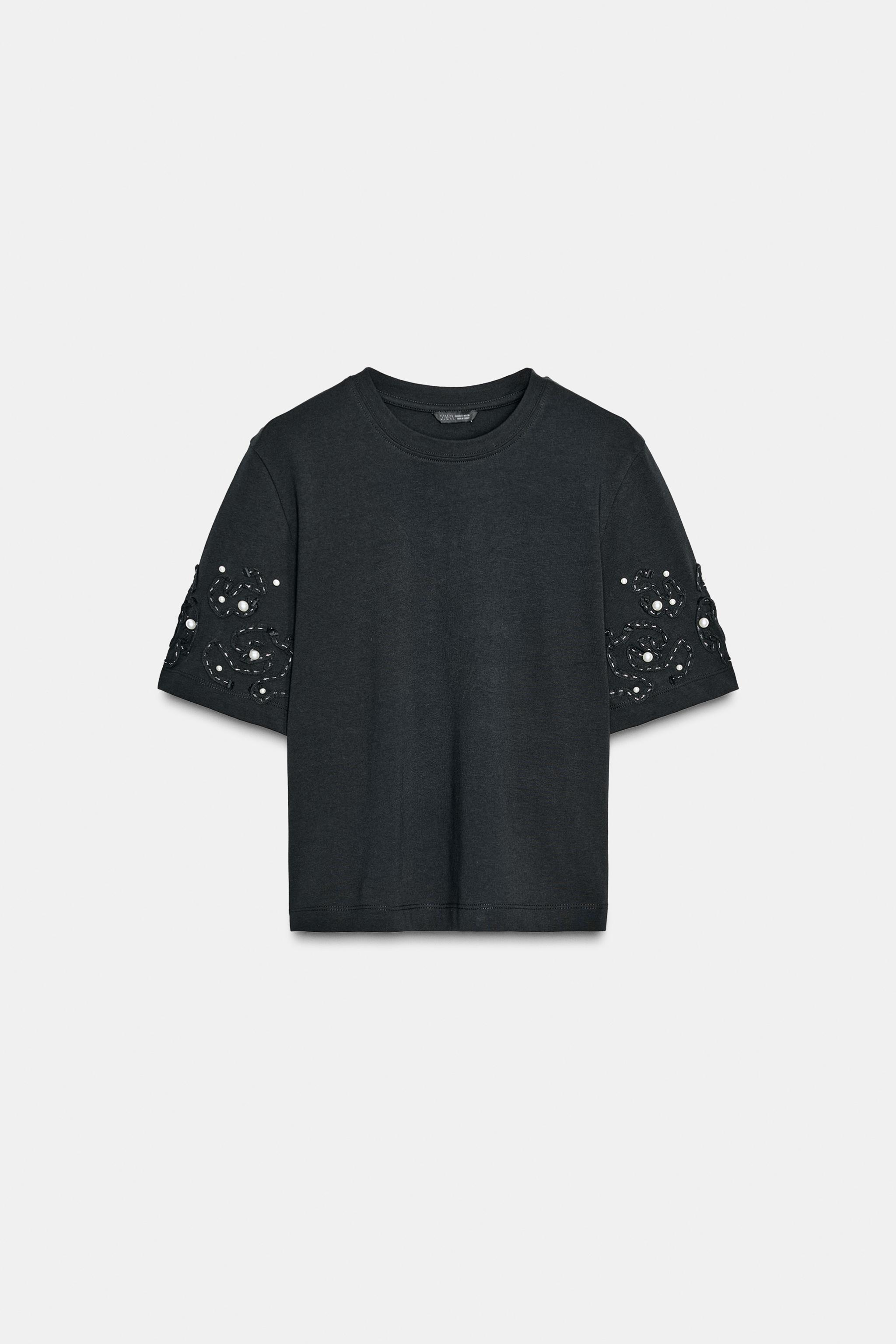 EMBROIDERED BEADED T-SHIRT